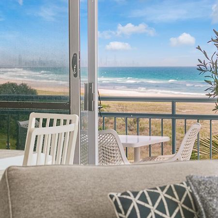 Oceanside Resort - Absolute Beachfront Apartments Gold Coast Exterior foto