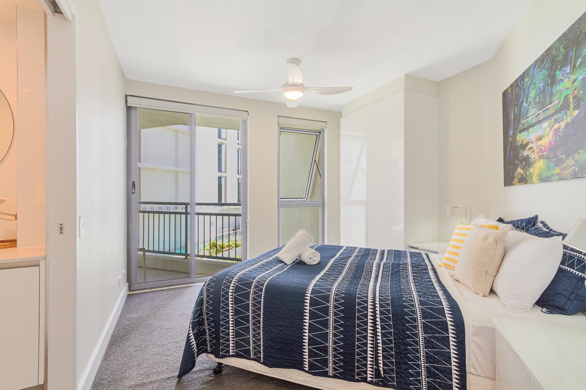 Oceanside Resort - Absolute Beachfront Apartments Gold Coast Exterior foto