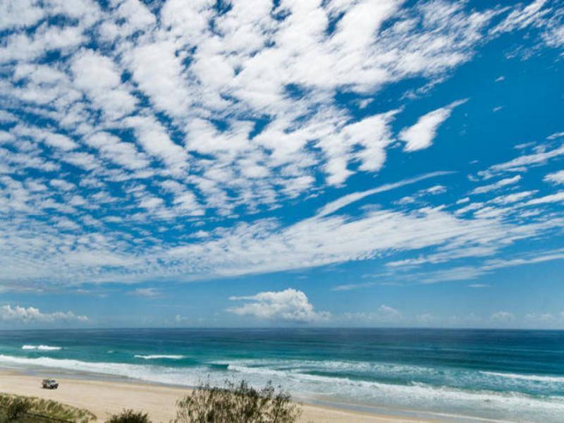 Oceanside Resort - Absolute Beachfront Apartments Gold Coast Exterior foto